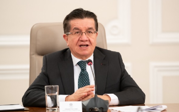 minsalud listo ministro