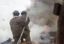 Cuatro máquinas del Cuerpo de Bomberos atienden, a esta hora, emergencia en La Concepción