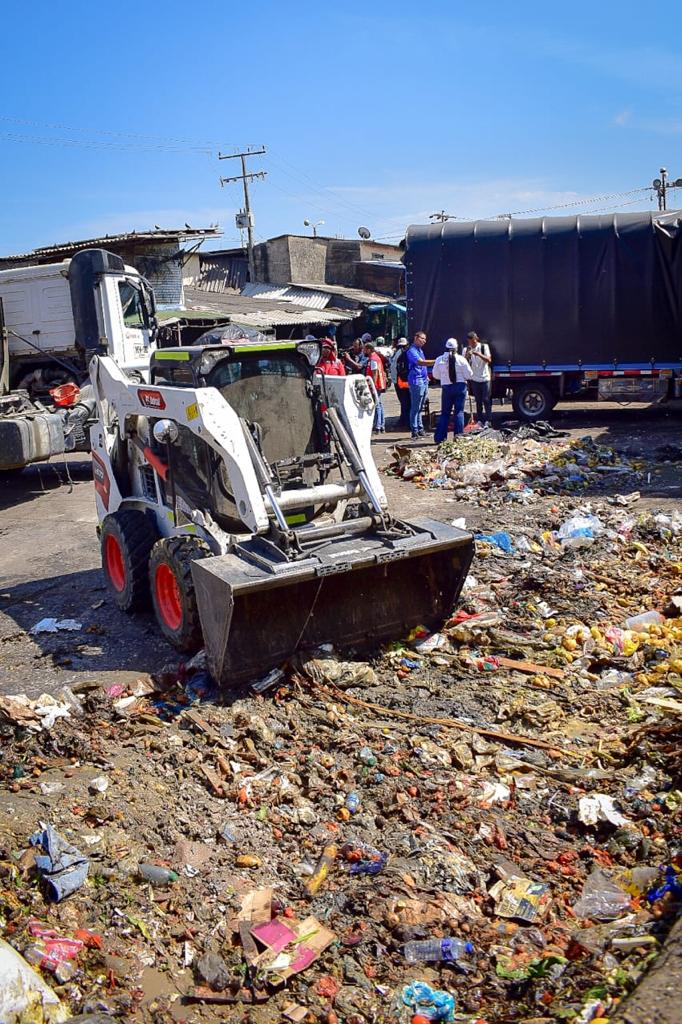 Recogidas 33 toneladas de basuras en sector La Rampa de Bazurto | El ...