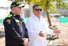 Alcalde Dumek Turbay y general Gelver Peña resaltan estrategia integral de prevención, diálogo y control, tras noche de Halloween con tranquilidad y sin“caravanas de terror”