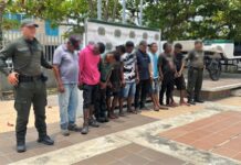Policía captura a nueve personas por presunta contaminación de un cuerpo de agua en Membrillal