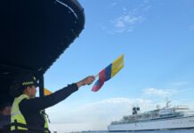 «Más de 700 turistas extranjeros, que llegaron a bordo de un crucero, fueron recibidos por la Policía Nacional