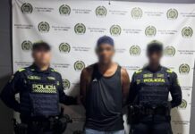 La Policía Nacional capturó en flagrancia al “Yesi” señalado de hurtar dos teléfonos celulares en el sector del Muelle de La Bodeguita
