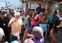 Alcalde Dumek Turbay le cumple su palabra a la niñez de El Zapatero: arrancó pavimentación de la calle principal del barrio