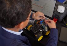 La Liga de Robótica Cartagena define a sus ocho finalistas tras tres encuentros de competencia